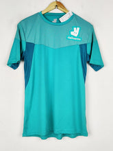 Buy online pre-used pre-loved 100% authentic & Original branded Deliveroo (MA-682) available in Pakistan. Top international brands avilable.