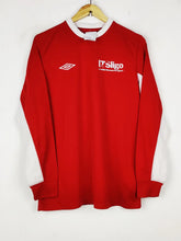 Buy online pre-used pre-loved 100% authentic & Original branded Umbro (MA-691) available in Pakistan. Top international brands avilable.