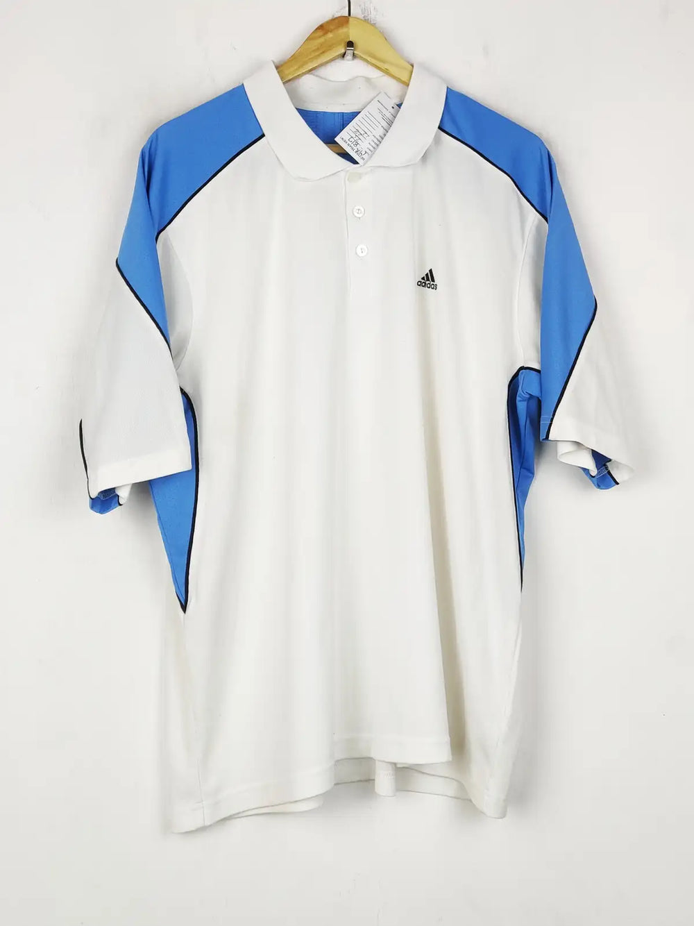 Buy online pre-used pre-loved 100% authentic & Original branded A.D.I.D.A.S (MA-817) available in Pakistan. Top international brands avilable.