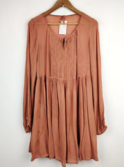 Buy online pre-used pre-loved 100% authentic & Original branded Next (MF-1005) available in Pakistan. Top international brands avilable.