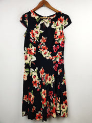 Buy online pre-used pre-loved 100% authentic & Original branded Dorothy Perkins (MF-1013) available in Pakistan. Top international brands avilable.