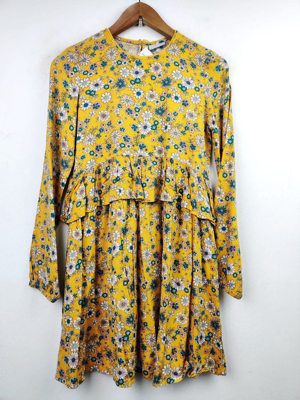 Buy online pre-used pre-loved 100% authentic & Original branded I Love Girlswear (MF-1022) available in Pakistan. Top international brands avilable.