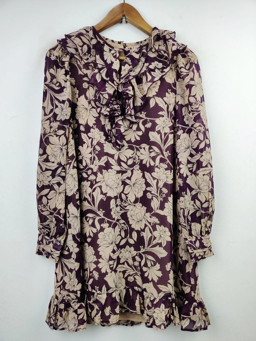 Buy online pre-used pre-loved 100% authentic & Original branded Zara (MF-1026) available in Pakistan. Top international brands avilable.