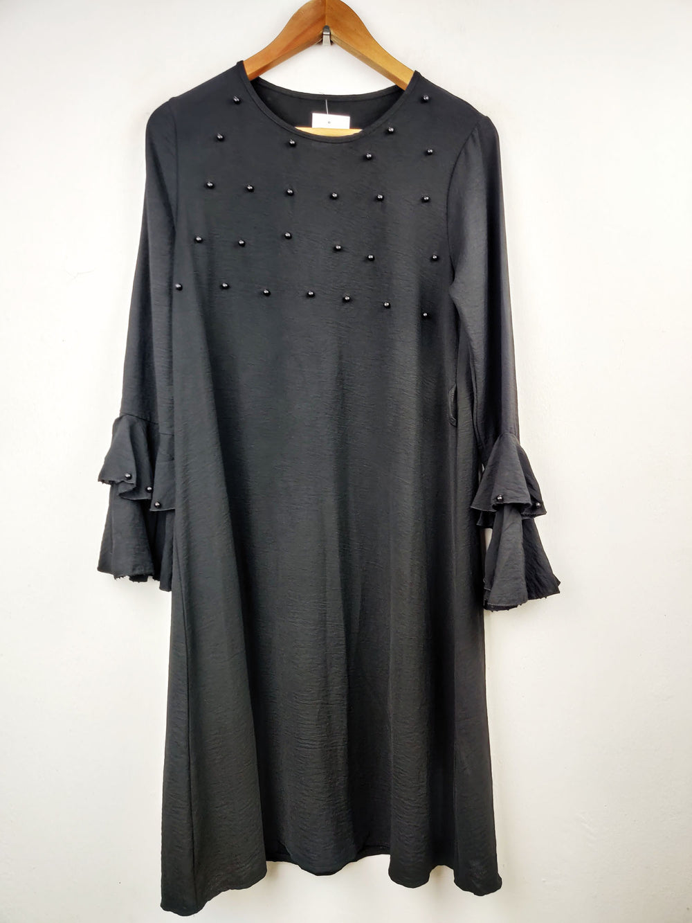 Buy online pre-used pre-loved 100% authentic & Original branded Unknown Brand (MF-1070) available in Pakistan. Top international brands avilable.