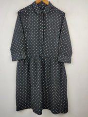 Buy online pre-used pre-loved 100% authentic & Original branded Navy Blue (MF-109) available in Pakistan. Top international brands avilable.