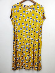 Buy online pre-used pre-loved 100% authentic & Original branded Tu (MF-1119) available in Pakistan. Top international brands avilable.