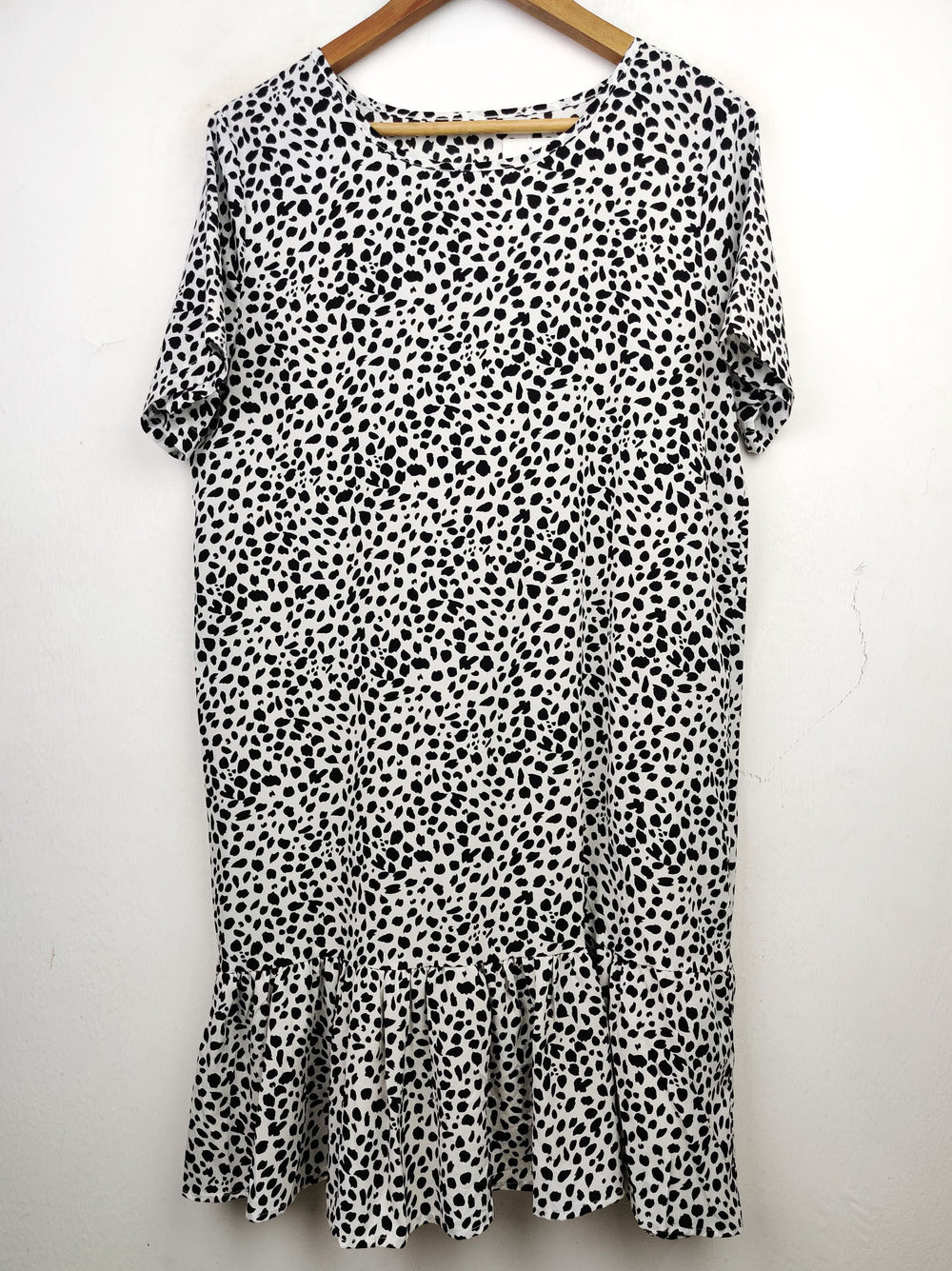 Buy online pre-used pre-loved 100% authentic & Original branded Shein (MF-1171) available in Pakistan. Top international brands avilable.