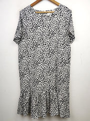 Buy online pre-used pre-loved 100% authentic & Original branded Shein (MF-1171) available in Pakistan. Top international brands avilable.