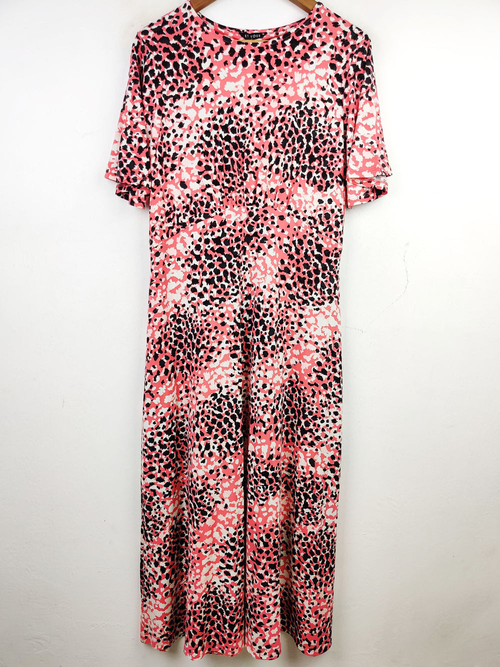 Buy online pre-used pre-loved 100% authentic & Original branded Et Vous (MF-1179) available in Pakistan. Top international brands avilable.