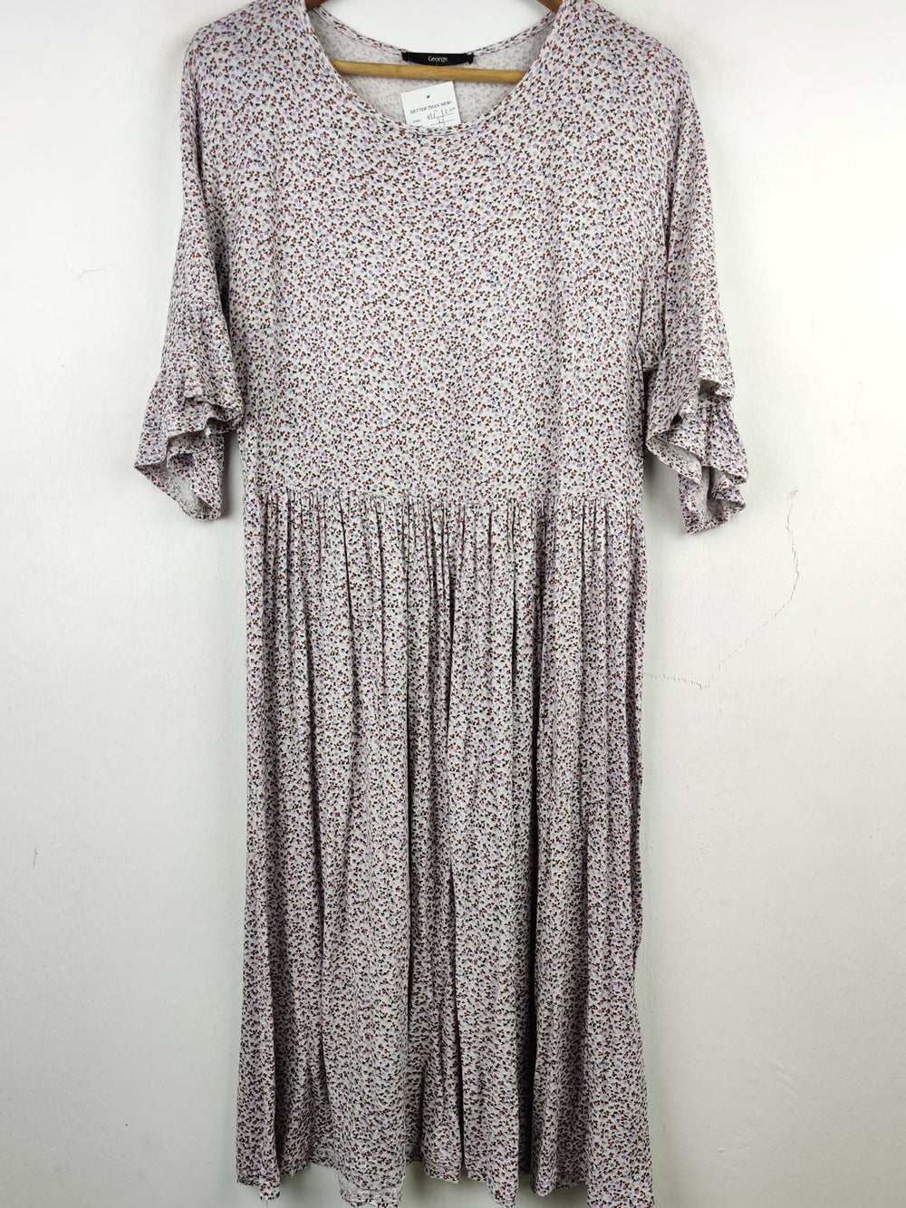 Buy online pre-used pre-loved 100% authentic & Original branded George (MF-1200) available in Pakistan. Top international brands avilable.