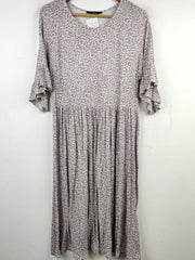 Buy online pre-used pre-loved 100% authentic & Original branded George (MF-1200) available in Pakistan. Top international brands avilable.