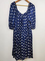 Buy online pre-used pre-loved 100% authentic & Original branded George (MF-1260) available in Pakistan. Top international brands avilable.