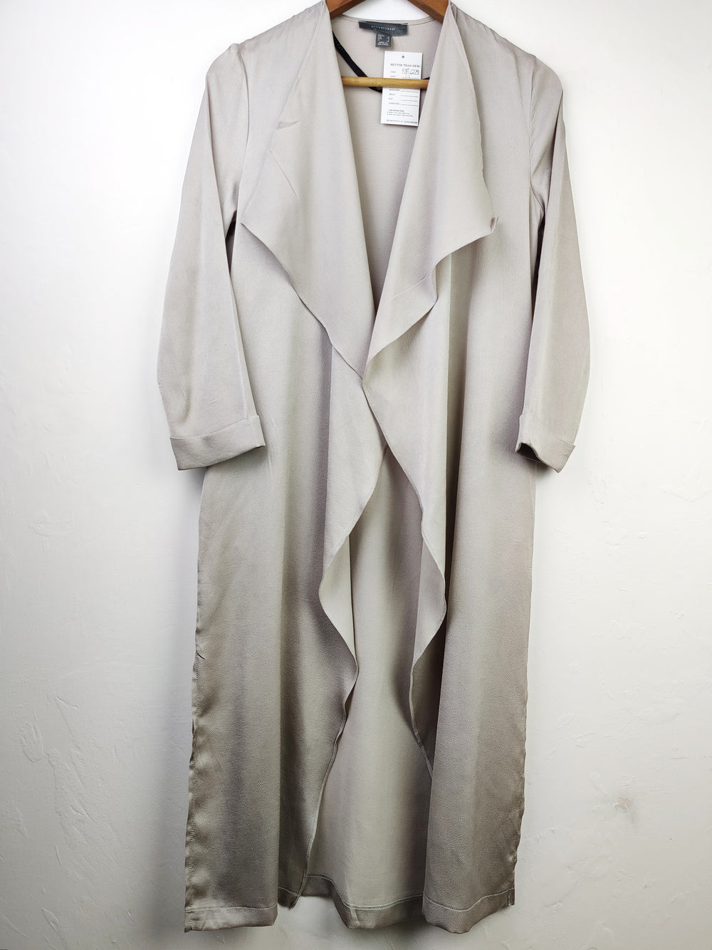 Buy online pre-used pre-loved 100% authentic & Original branded Atmosphere (MF-1279) available in Pakistan. Top international brands avilable.