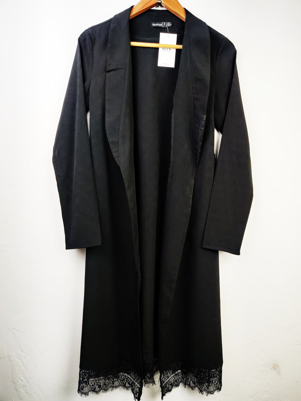 Buy online pre-used pre-loved 100% authentic & Original branded Boohoo (MF-1285) available in Pakistan. Top international brands avilable.