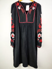 Buy online pre-used pre-loved 100% authentic & Original branded George (MF-1314) available in Pakistan. Top international brands avilable.