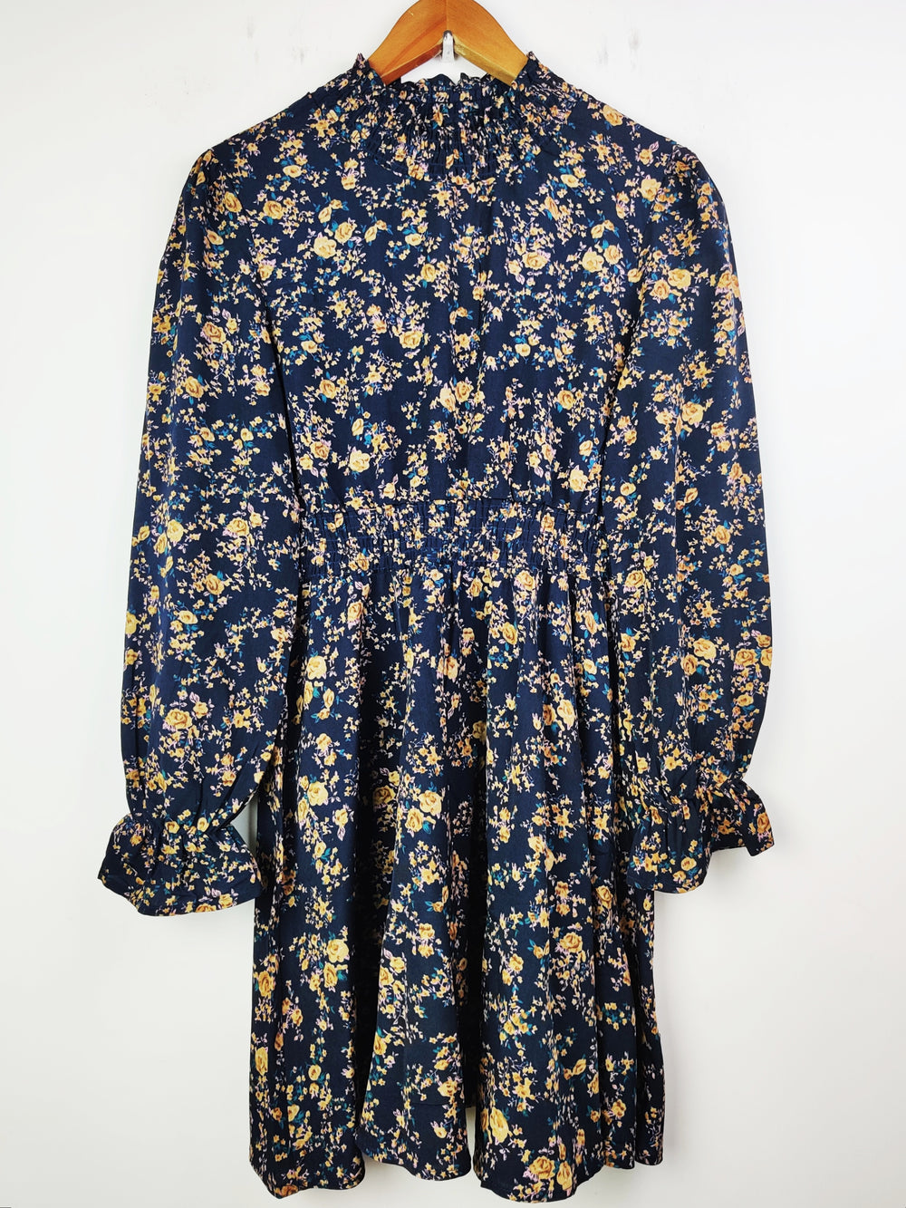 Buy online pre-used pre-loved 100% authentic & Original branded Shein (MF-1324) available in Pakistan. Top international brands avilable.