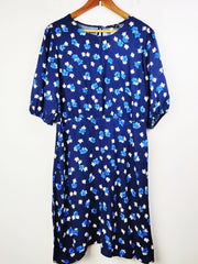 Buy online pre-used pre-loved 100% authentic & Original branded F&F (MF-1332) available in Pakistan. Top international brands avilable.