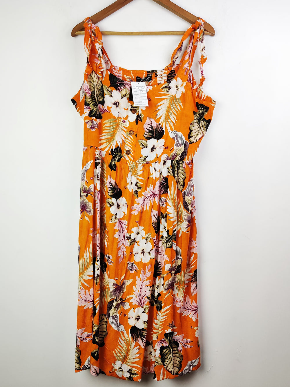 Buy online pre-used pre-loved 100% authentic & Original branded Dorothy Perkins (MF-1368) available in Pakistan. Top international brands avilable.