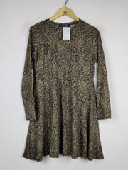 Buy online pre-used pre-loved 100% authentic & Original branded Primark (MF-2182) available in Pakistan. Top international brands avilable.