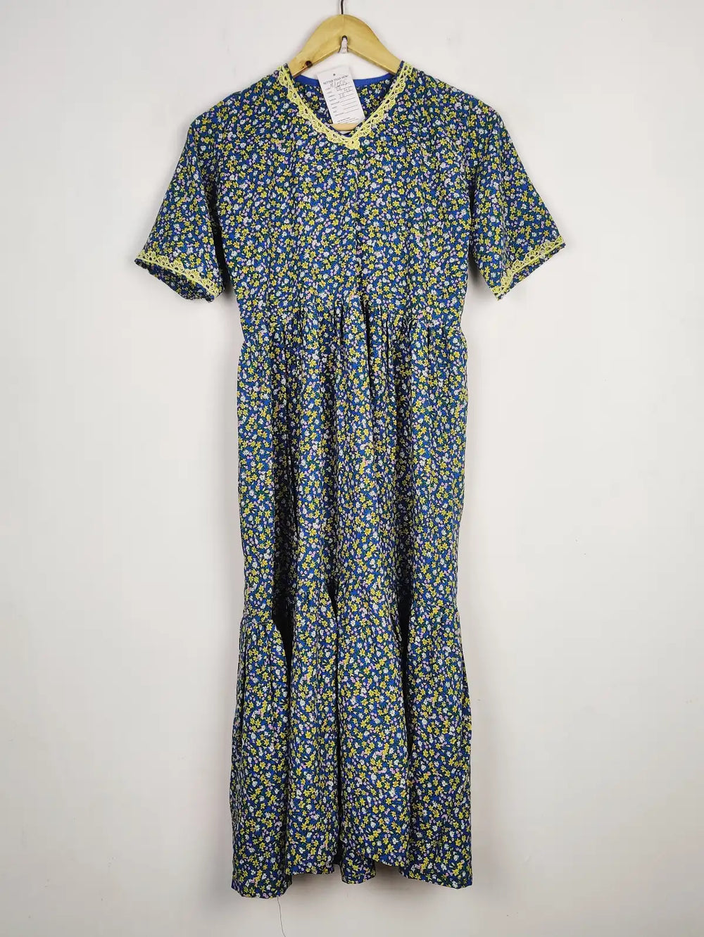Buy online pre-used pre-loved 100% authentic & Original branded Unknown Brand (MF-2815) available in Pakistan. Top international brands avilable.