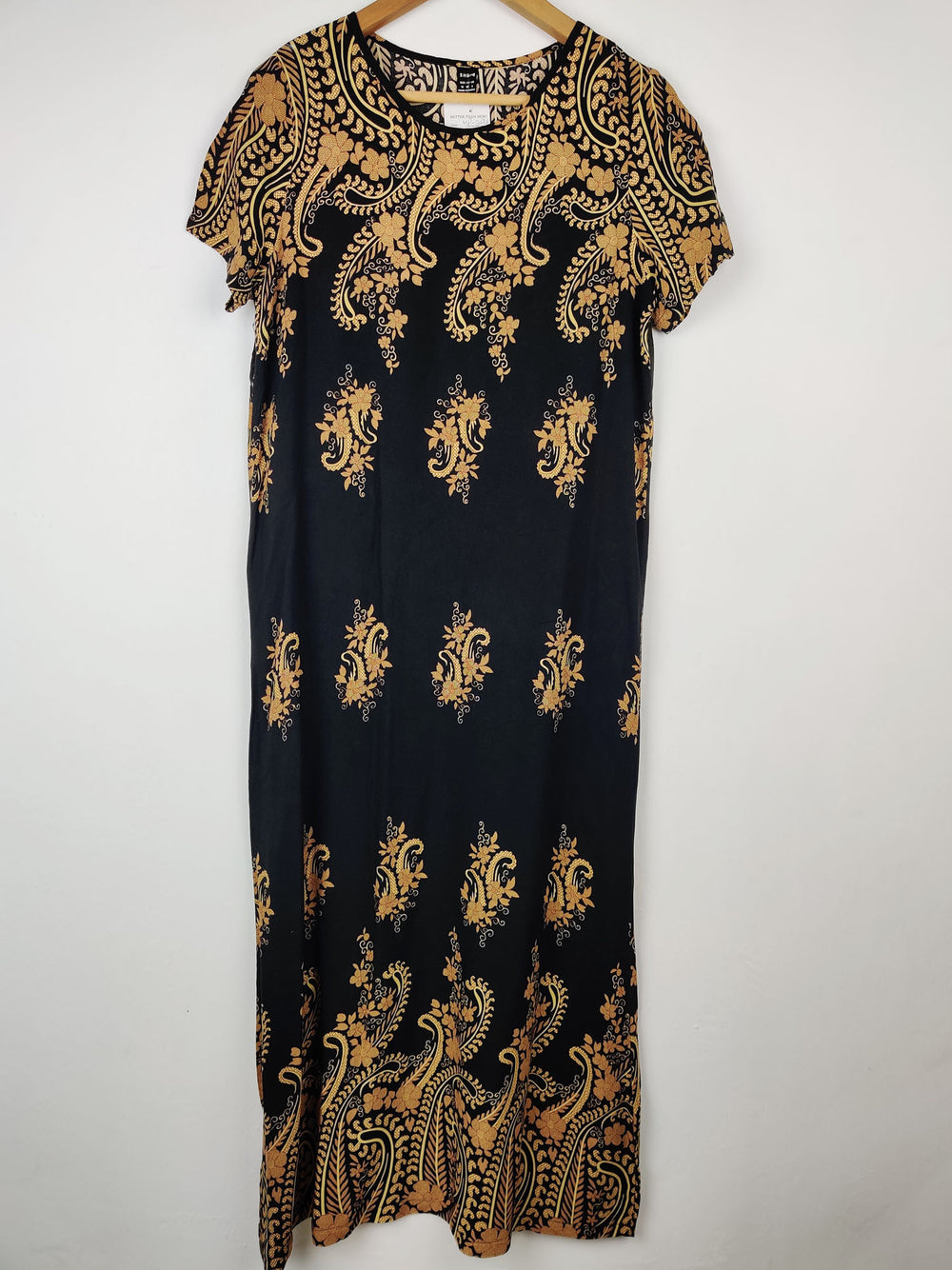 Buy online pre-used pre-loved 100% authentic & Original branded Shein (MF-294) available in Pakistan. Top international brands avilable.