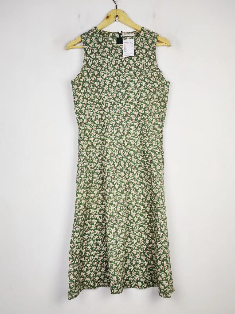 Buy online pre-used pre-loved 100% authentic & Original branded Unknown Brand (MF-3050) available in Pakistan. Top international brands avilable.