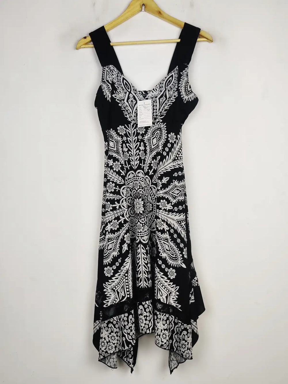Buy online pre-used pre-loved 100% authentic & Original branded Select (MF-3115) available in Pakistan. Top international brands avilable.