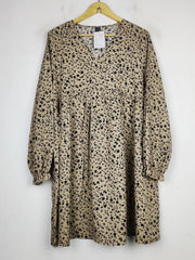 Buy online pre-used pre-loved 100% authentic & Original branded Shein (MF-3144) available in Pakistan. Top international brands avilable.