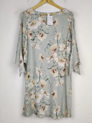 Buy online pre-used pre-loved 100% authentic & Original branded H&M (MF-3188) available in Pakistan. Top international brands avilable.