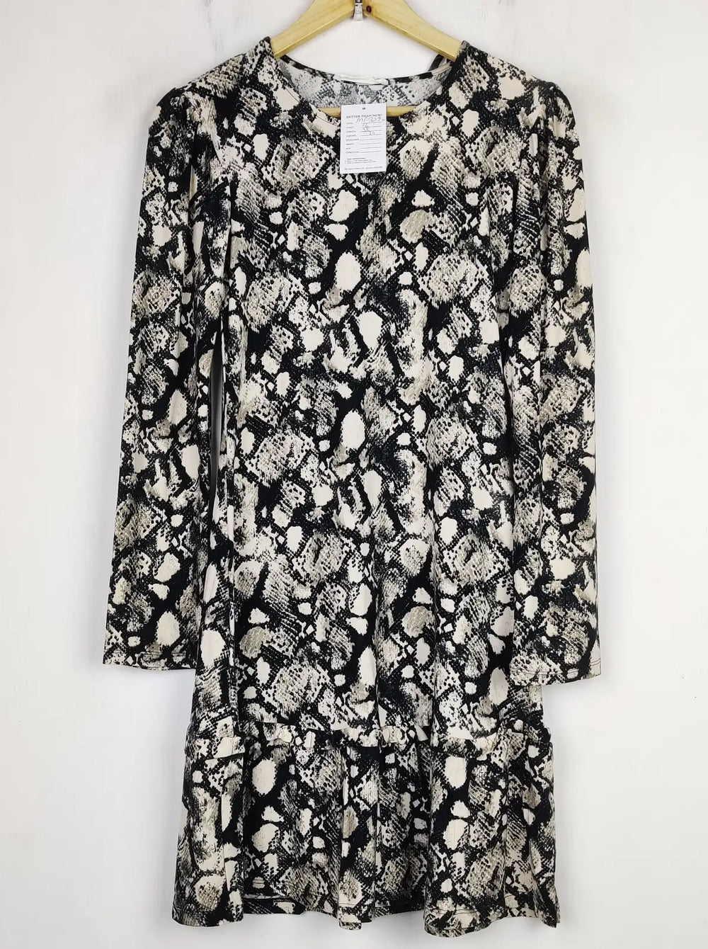 Buy online pre-used pre-loved 100% authentic & Original branded Primark (MF-3290) available in Pakistan. Top international brands avilable.