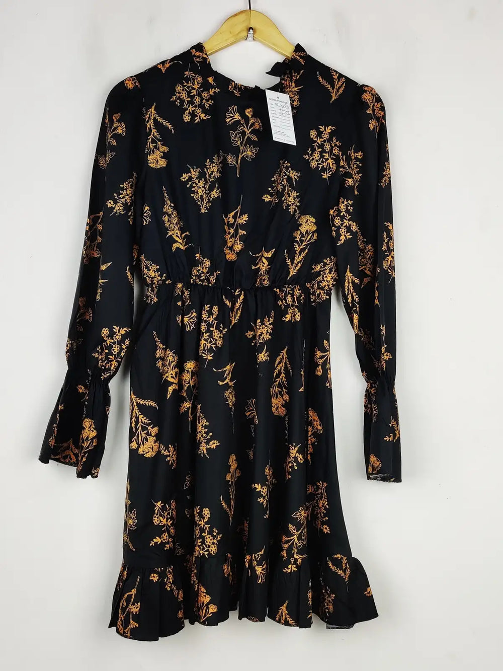Buy online pre-used pre-loved 100% authentic & Original branded Boohoo (MF-3483) available in Pakistan. Top international brands avilable.