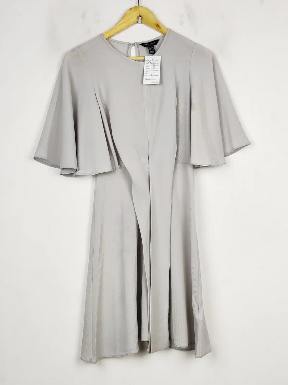 Buy online pre-used pre-loved 100% authentic & Original branded New Look (MF-3631) available in Pakistan. Top international brands avilable.