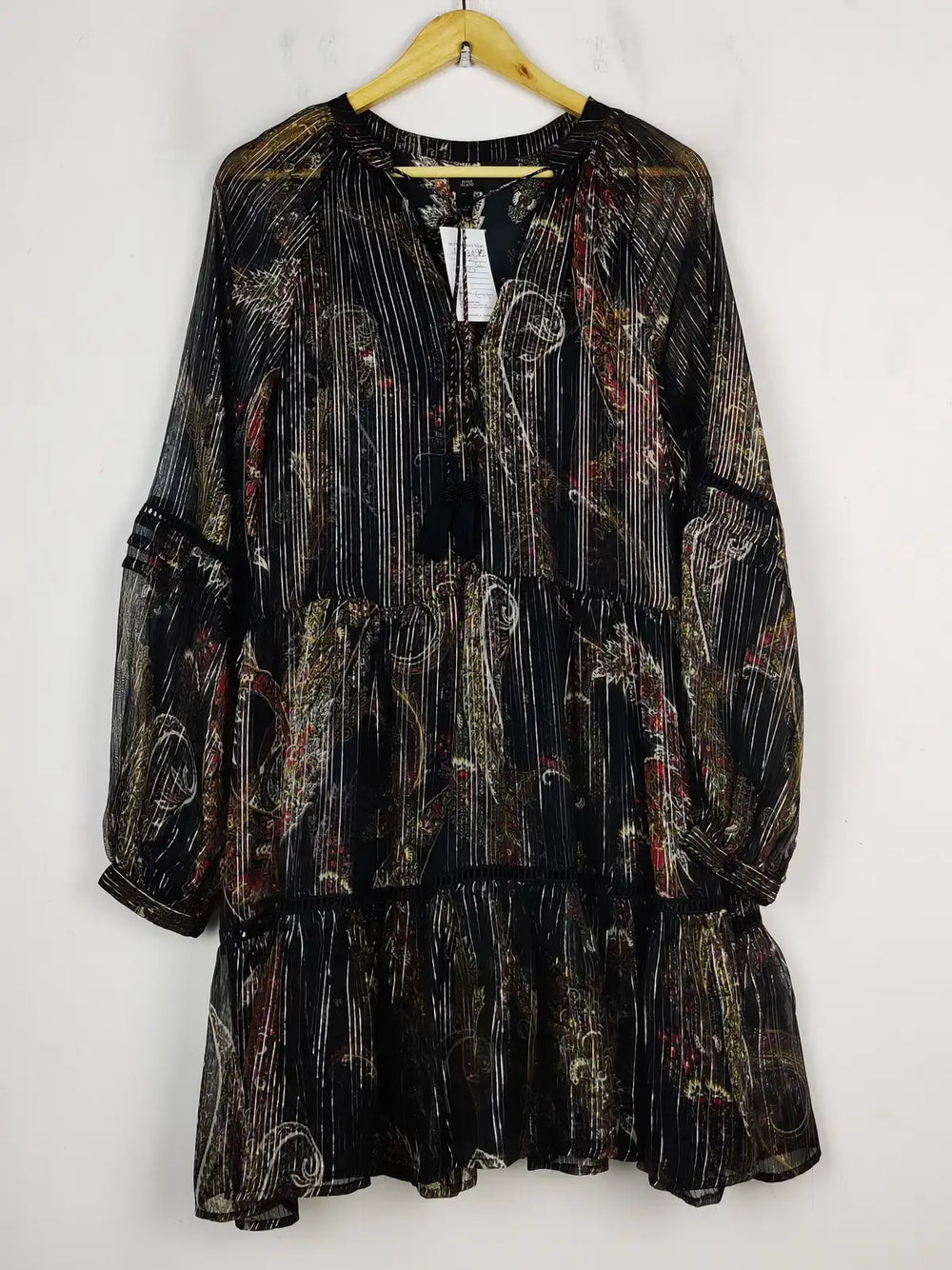 Buy online pre-used pre-loved 100% authentic & Original branded River Island (MF-3692) available in Pakistan. Top international brands avilable.