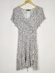 Buy online pre-used pre-loved 100% authentic & Original branded Boohoo (MF-3776) available in Pakistan. Top international brands avilable.