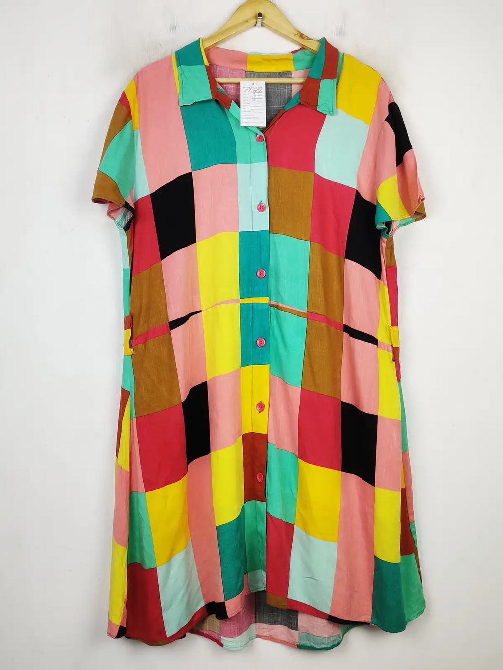 Buy online pre-used pre-loved 100% authentic & Original branded Unknown Brand (MF-4056) available in Pakistan. Top international brands avilable.