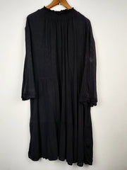 Buy online pre-used pre-loved 100% authentic & Original branded H&M (MF-405) available in Pakistan. Top international brands avilable.