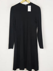 Buy online pre-used pre-loved 100% authentic & Original branded Marks & Spencer (MF-4125) available in Pakistan. Top international brands avilable.