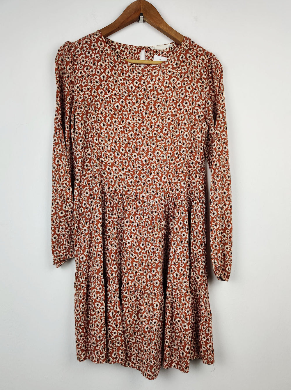 Buy online pre-used pre-loved 100% authentic & Original branded Marks & Spencer (MF-417) available in Pakistan. Top international brands avilable.