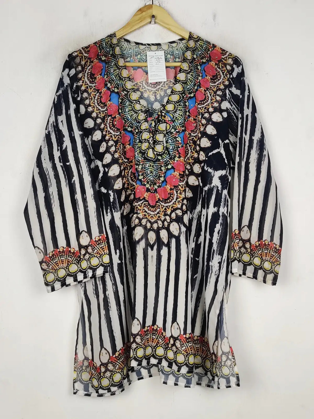 Buy online pre-used pre-loved 100% authentic & Original branded Unknown Brand (MF-4186) available in Pakistan. Top international brands avilable.