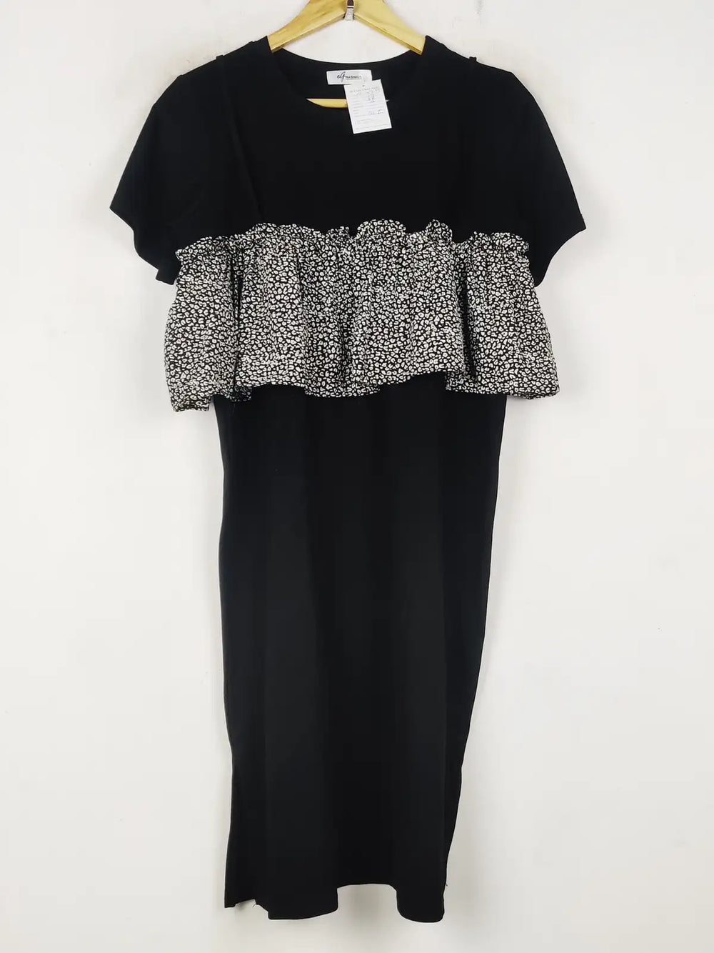Buy online pre-used pre-loved 100% authentic & Original branded Mix & Match (MF-4275) available in Pakistan. Top international brands avilable.