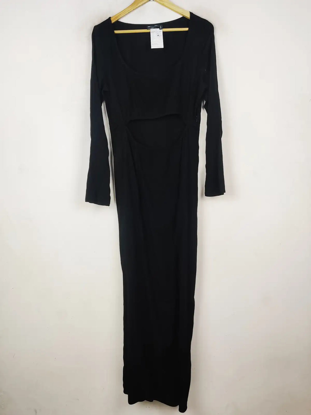 Buy online pre-used pre-loved 100% authentic & Original branded Asos (MF-4309) available in Pakistan. Top international brands avilable.