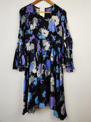 Buy online pre-used pre-loved 100% authentic & Original branded Unknown Brand (MF-432) available in Pakistan. Top international brands avilable.