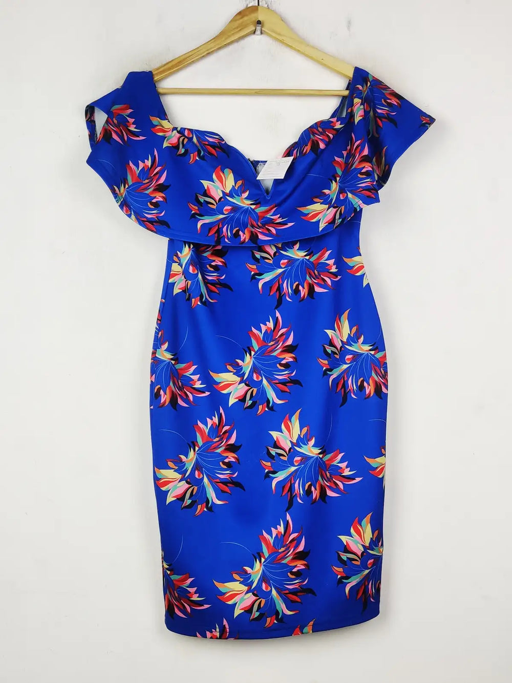 Buy online pre-used pre-loved 100% authentic & Original branded Banjul (MF-4356) available in Pakistan. Top international brands avilable.