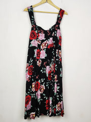 Buy online pre-used pre-loved 100% authentic & Original branded Torrid (MF-4908) available in Pakistan. Top international brands avilable.
