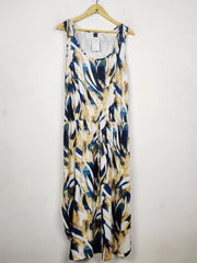 Buy online pre-used pre-loved 100% authentic & Original branded Shein (MF-4910) available in Pakistan. Top international brands avilable.