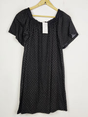 Buy online pre-used pre-loved 100% authentic & Original branded H&M (MF-4938) available in Pakistan. Top international brands avilable.