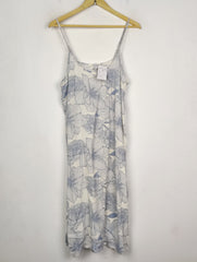 Buy online pre-used pre-loved 100% authentic & Original branded Almongs Dreaming (MF-4962) available in Pakistan. Top international brands avilable.