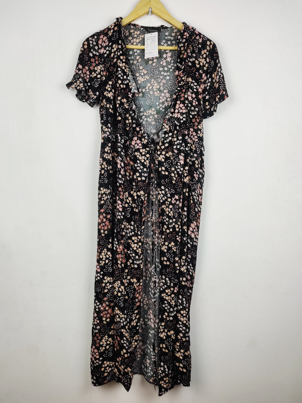 Buy online pre-used pre-loved 100% authentic & Original branded Primark (MF-5193) available in Pakistan. Top international brands avilable.