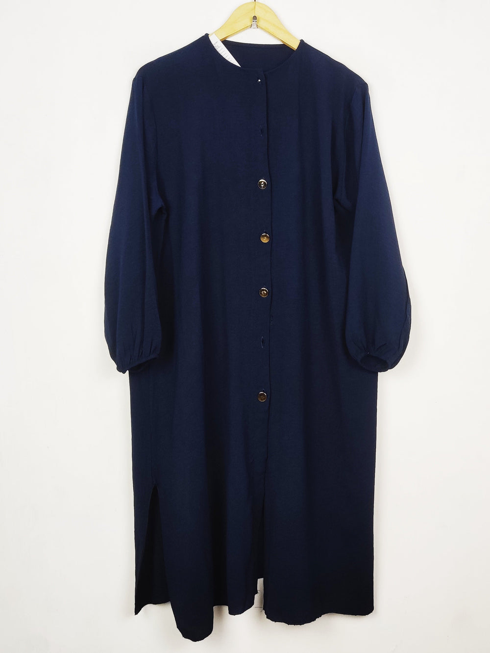 Buy online pre-used pre-loved 100% authentic & Original branded Unknown Brand (MF-5334) available in Pakistan. Top international brands avilable.