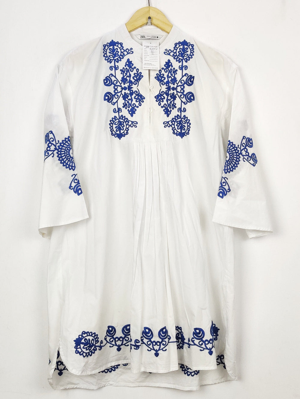 Buy online pre-used pre-loved 100% authentic & Original branded Zara (MF-5347) available in Pakistan. Top international brands avilable.